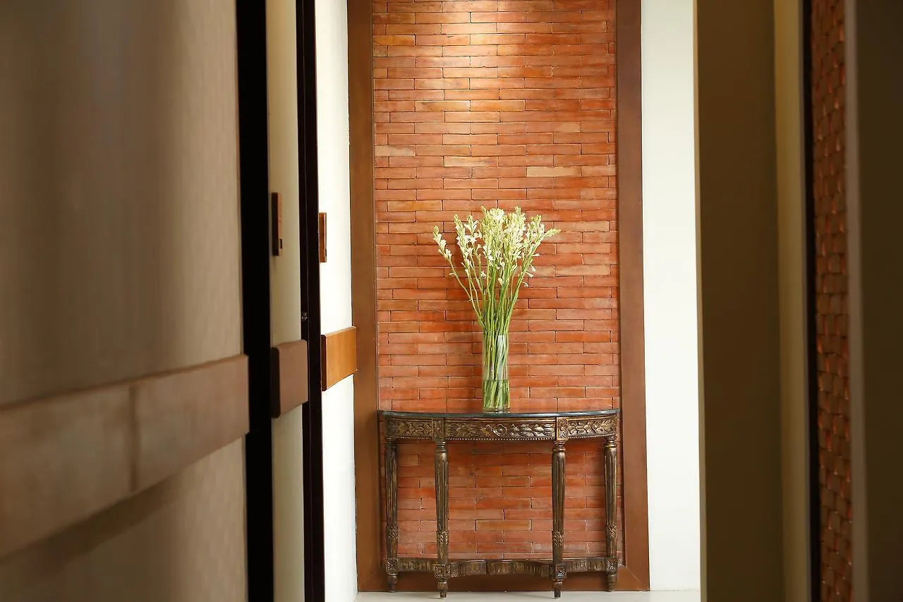 Reddoorz Plus @ Petitenget Seminyak Pensjonat