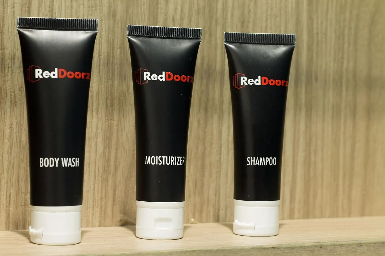 Reddoorz Plus @ Petitenget Seminyak Ινδονησία